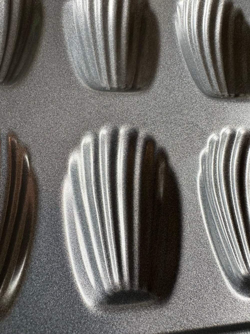 Wilton Madeleine Cookie Baking Pans Set of 2 - Picture 3 of 7
